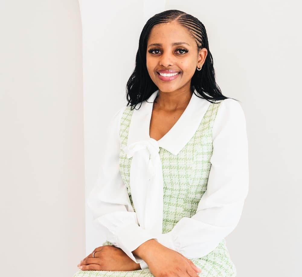 Behind the scenes with Senny